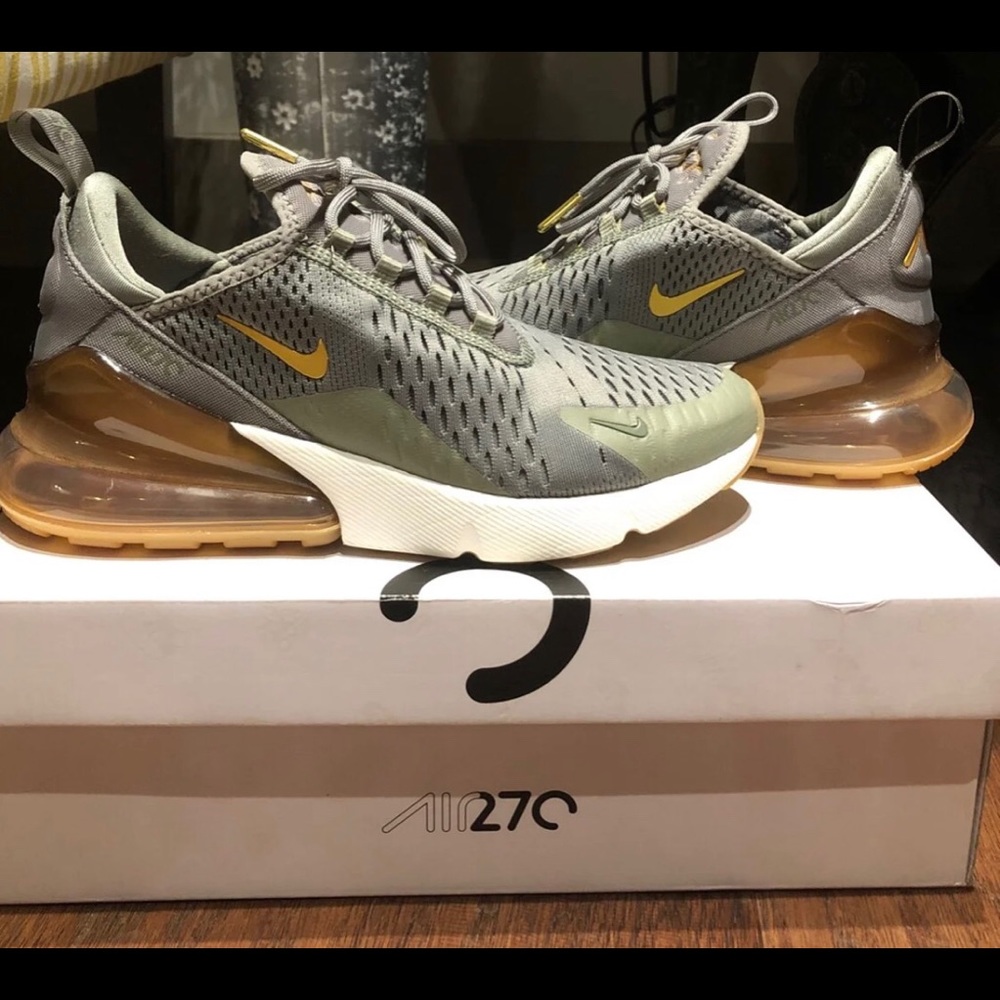 Nike Air Max 270 Womens